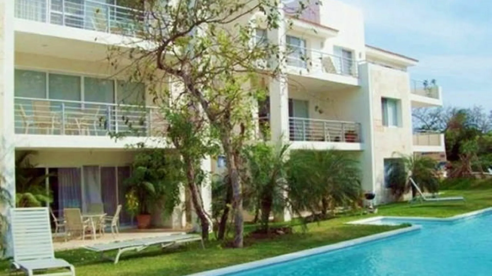 Hotel Golf Condominium By Chezplaya Playa del Carmen